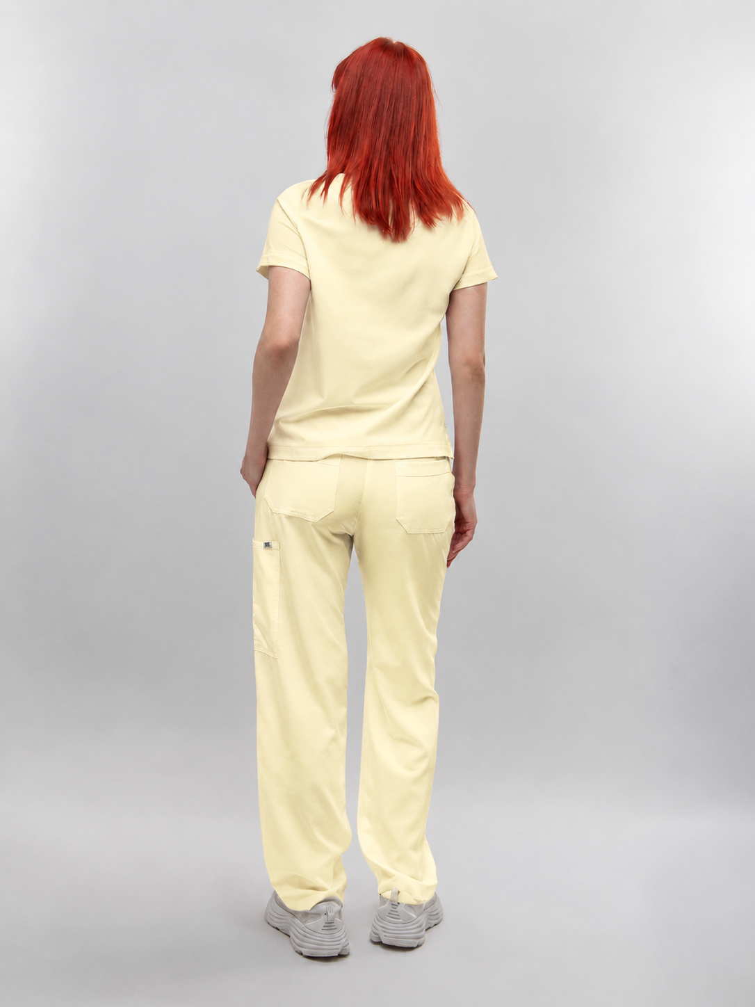 Conjunto Filipina Clásica + Pantalón Recto Dama