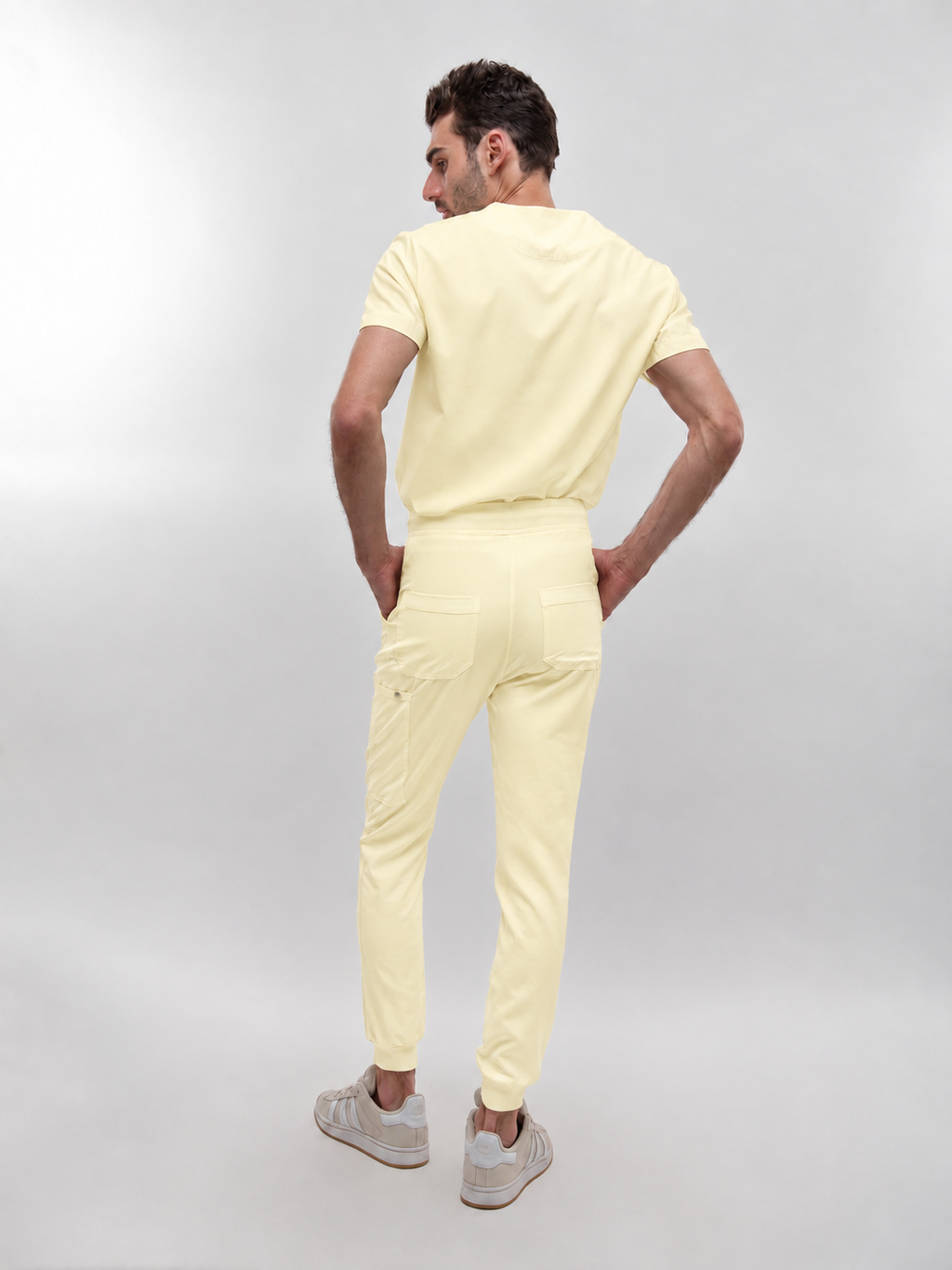 Conjunto Filipina Clásica + Jogger Caballero