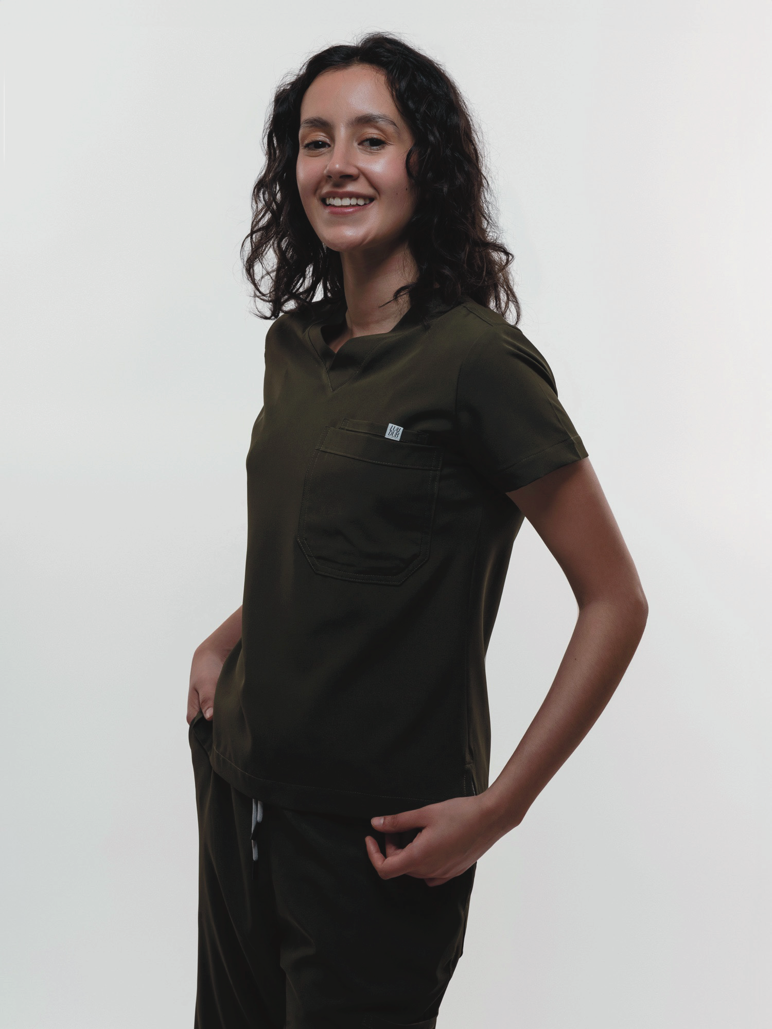 Conjunto Filipina clásica + Jogger Dama