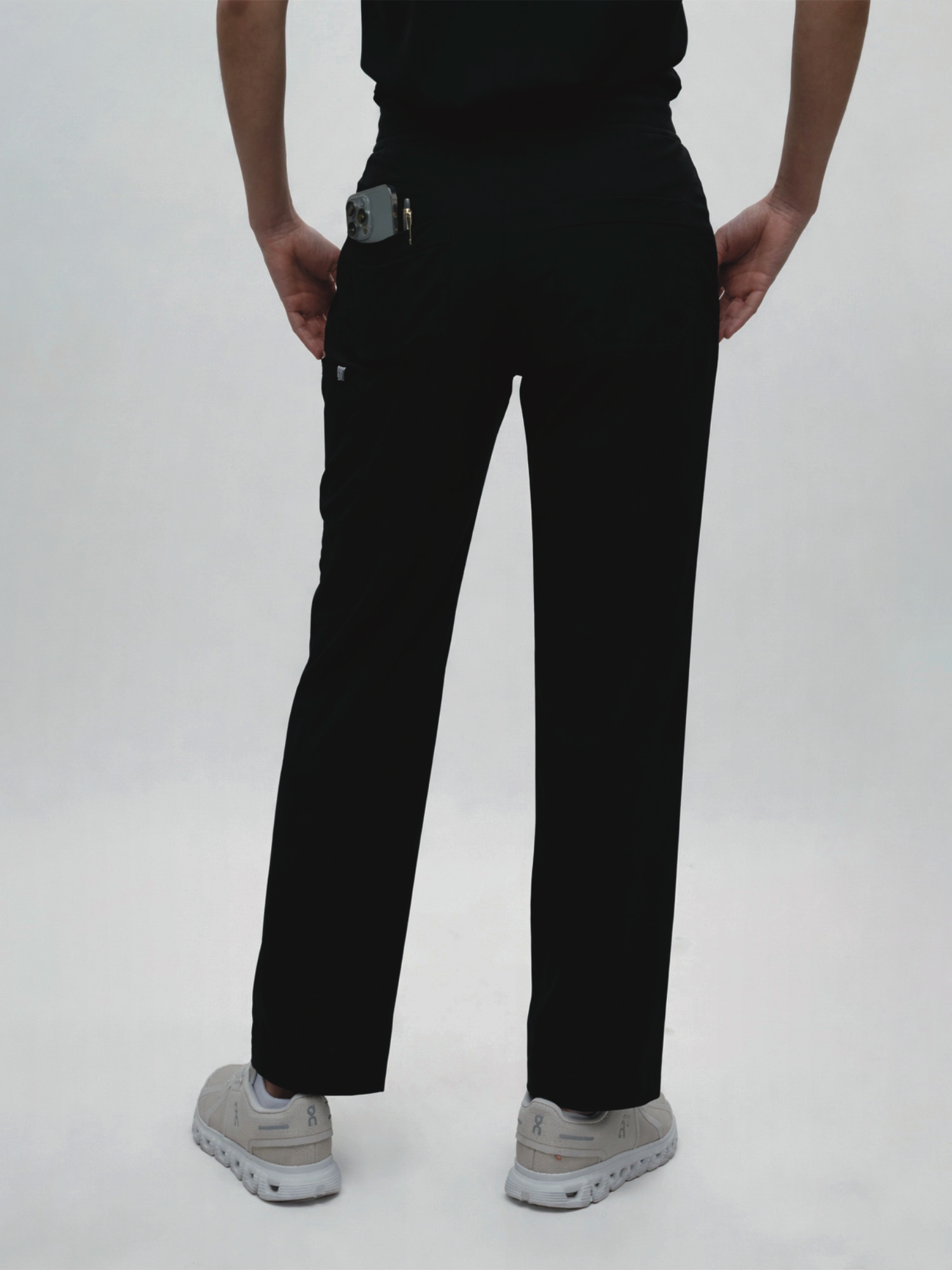 Conjunto Filipina Clásica + Pantalón Recto Dama