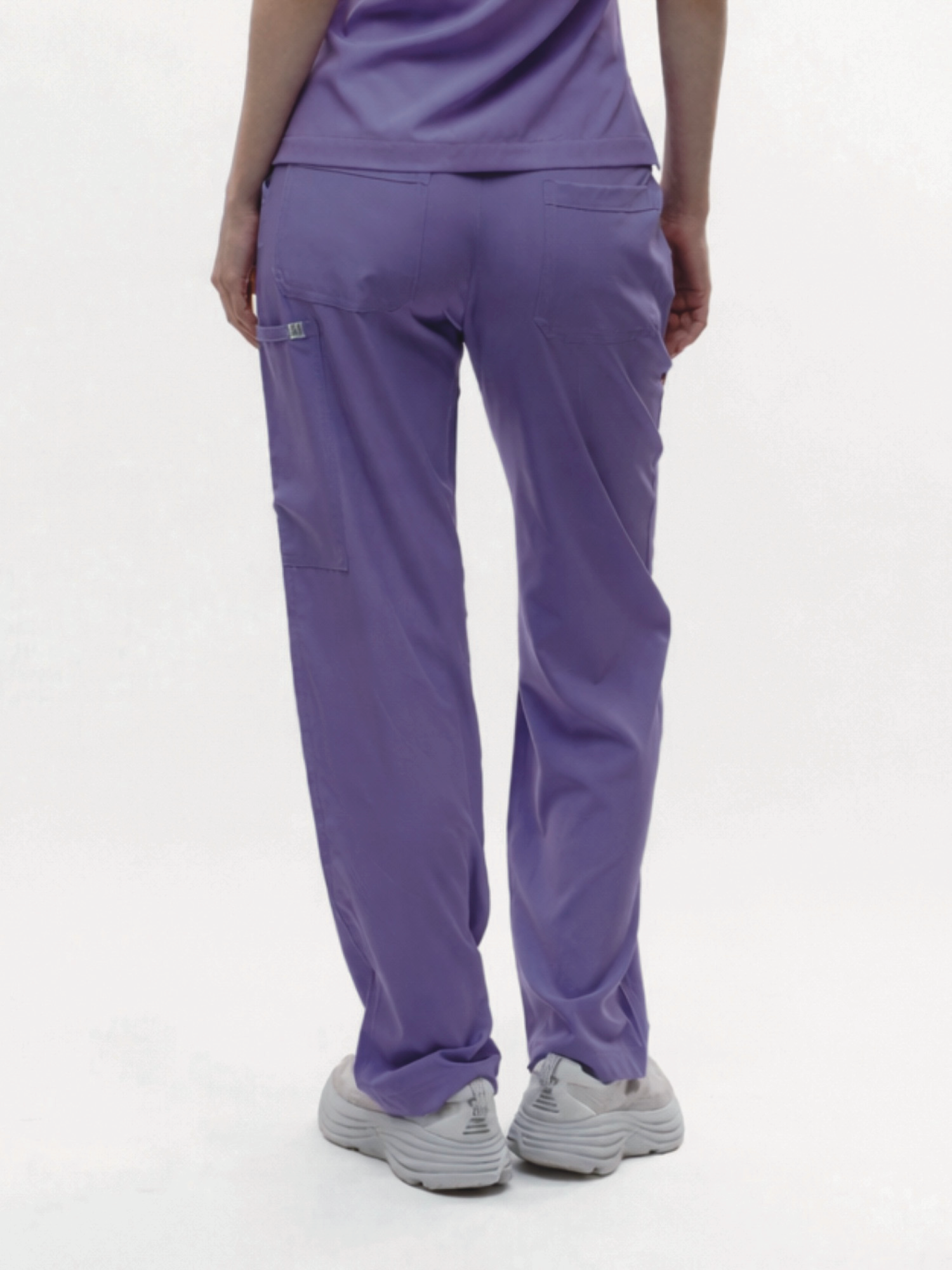 Conjunto Filipina Clásica + Pantalón Recto Dama