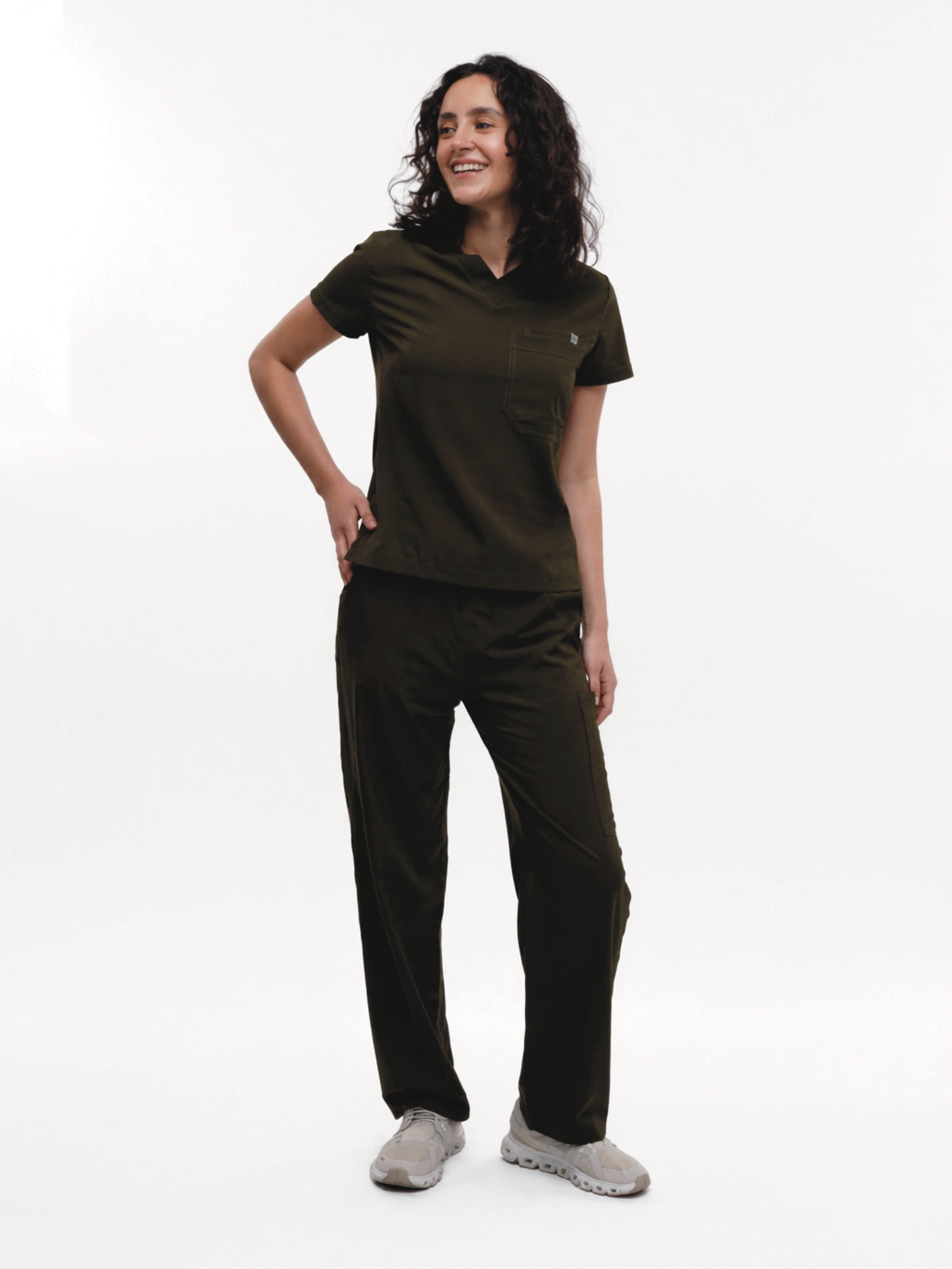 Conjunto Filipina Clásica + Pantalón Recto Dama