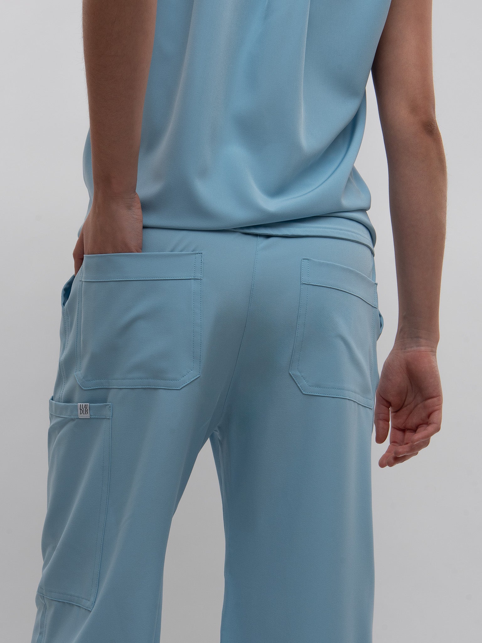 Conjunto Filipina Clásica + Pantalón Recto Dama