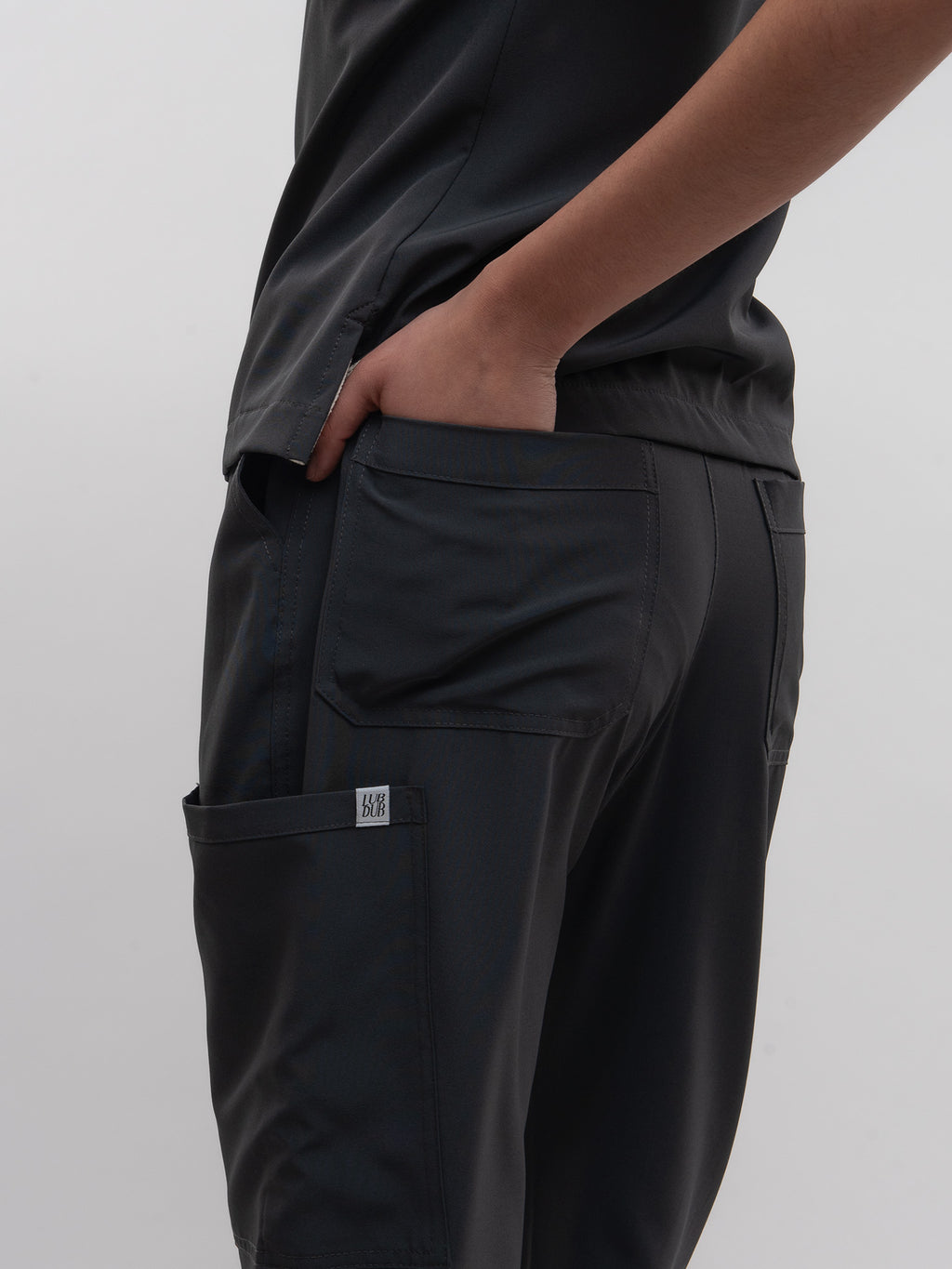Conjunto Filipina Clásica + Pantalón Recto Dama