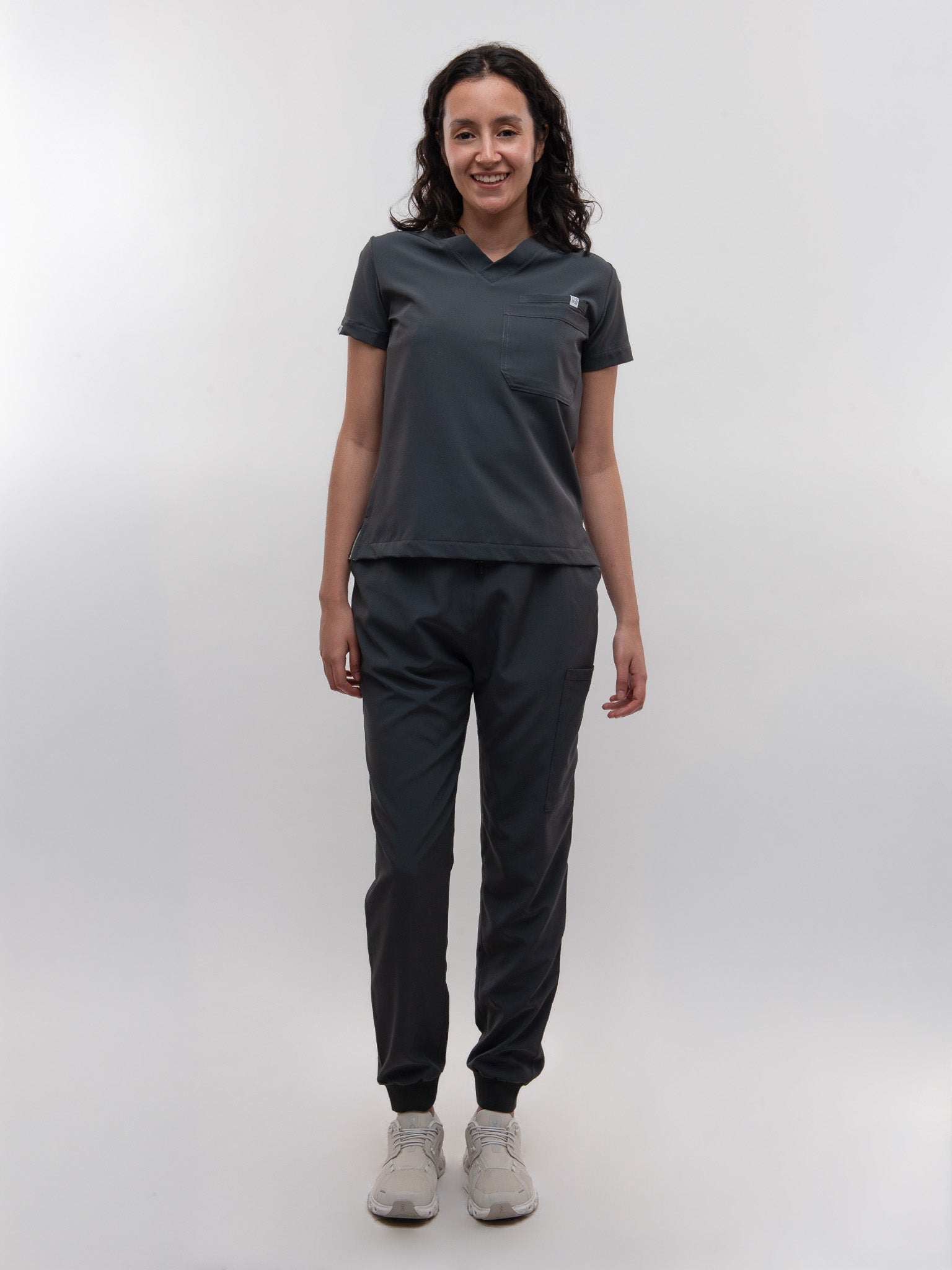 Conjunto Filipina clásica + Jogger Dama