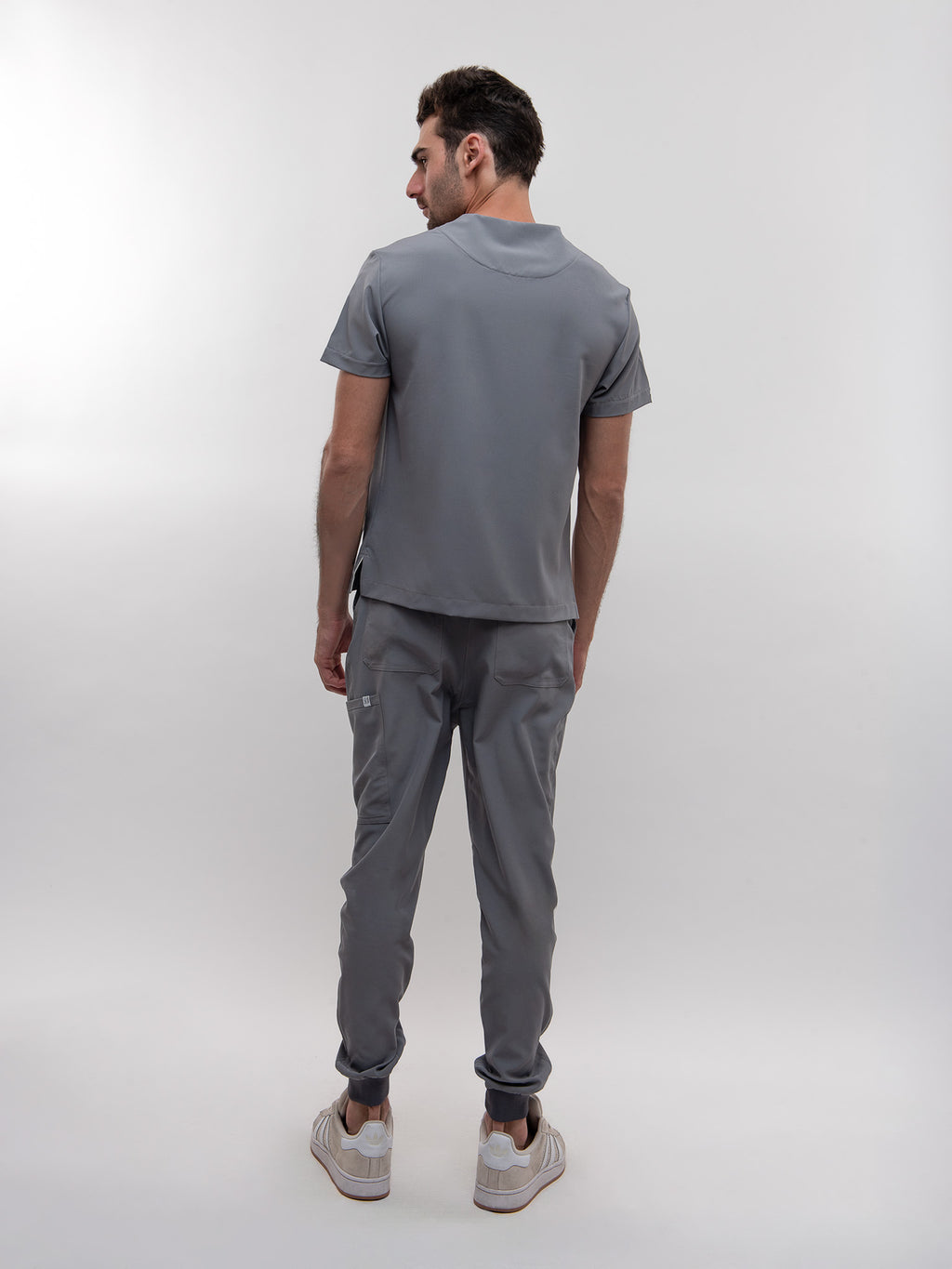 Conjunto Filipina clásica + jogger Caballero