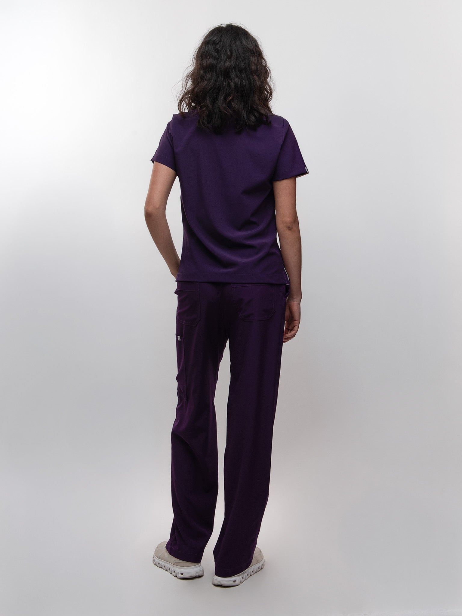 Conjunto Filipina Clásica + Pantalón Recto Dama