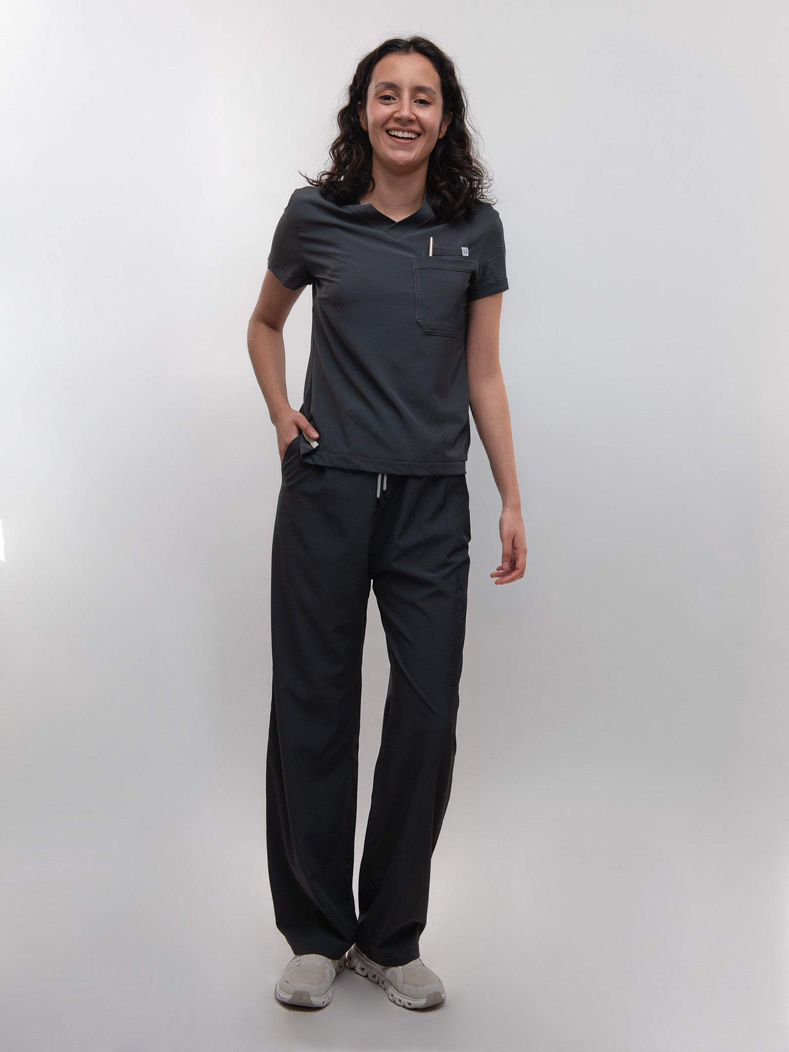 Conjunto Filipina Clásica + Pantalón Recto Dama