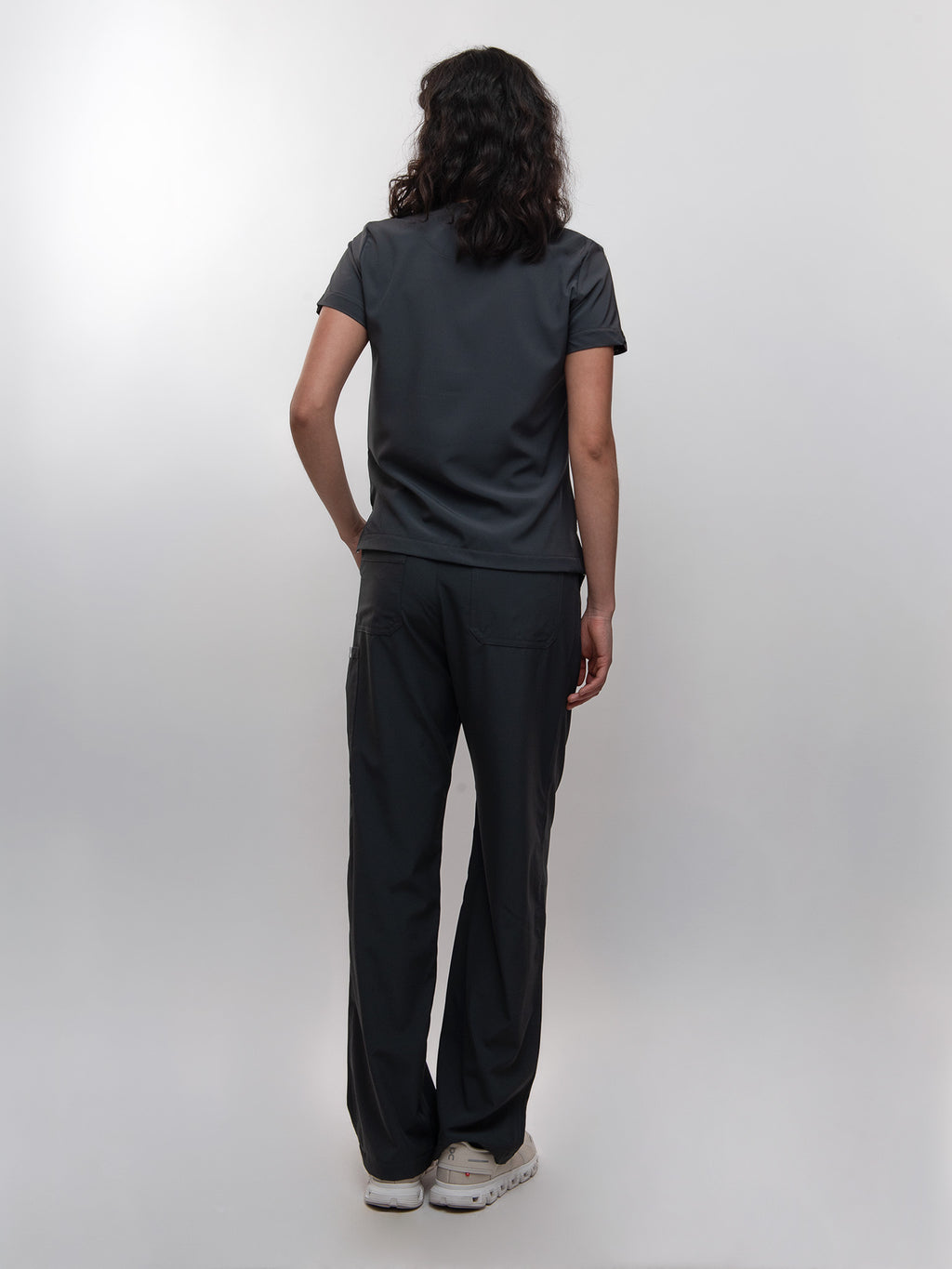 Conjunto Filipina Clásica + Pantalón Recto Dama