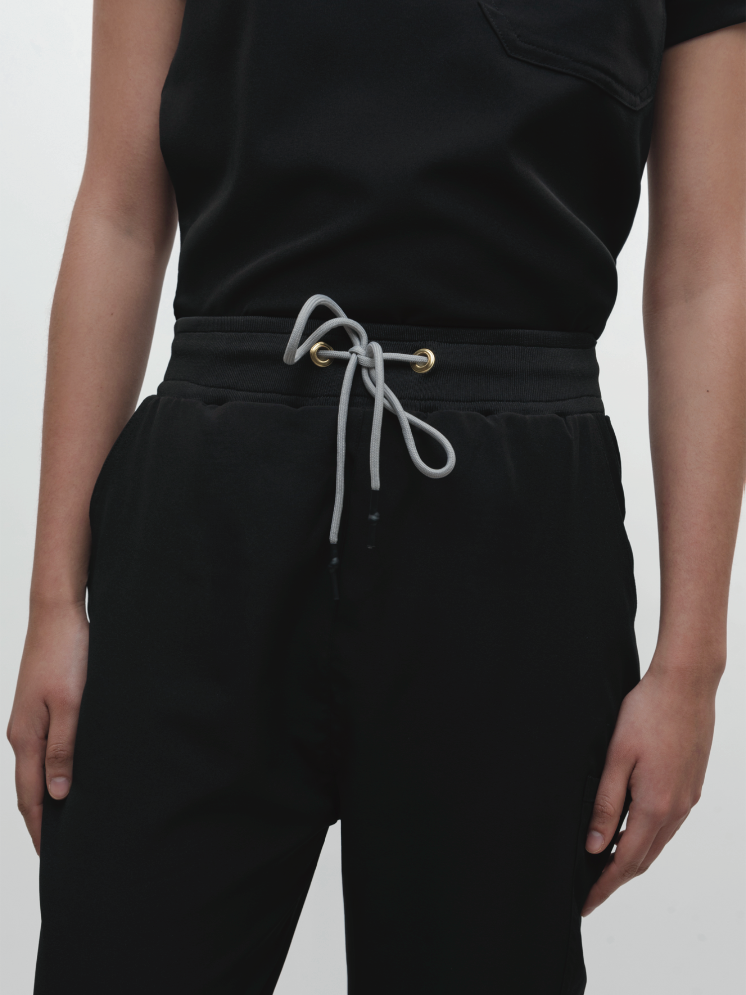 Conjunto Filipina clásica + Jogger Dama