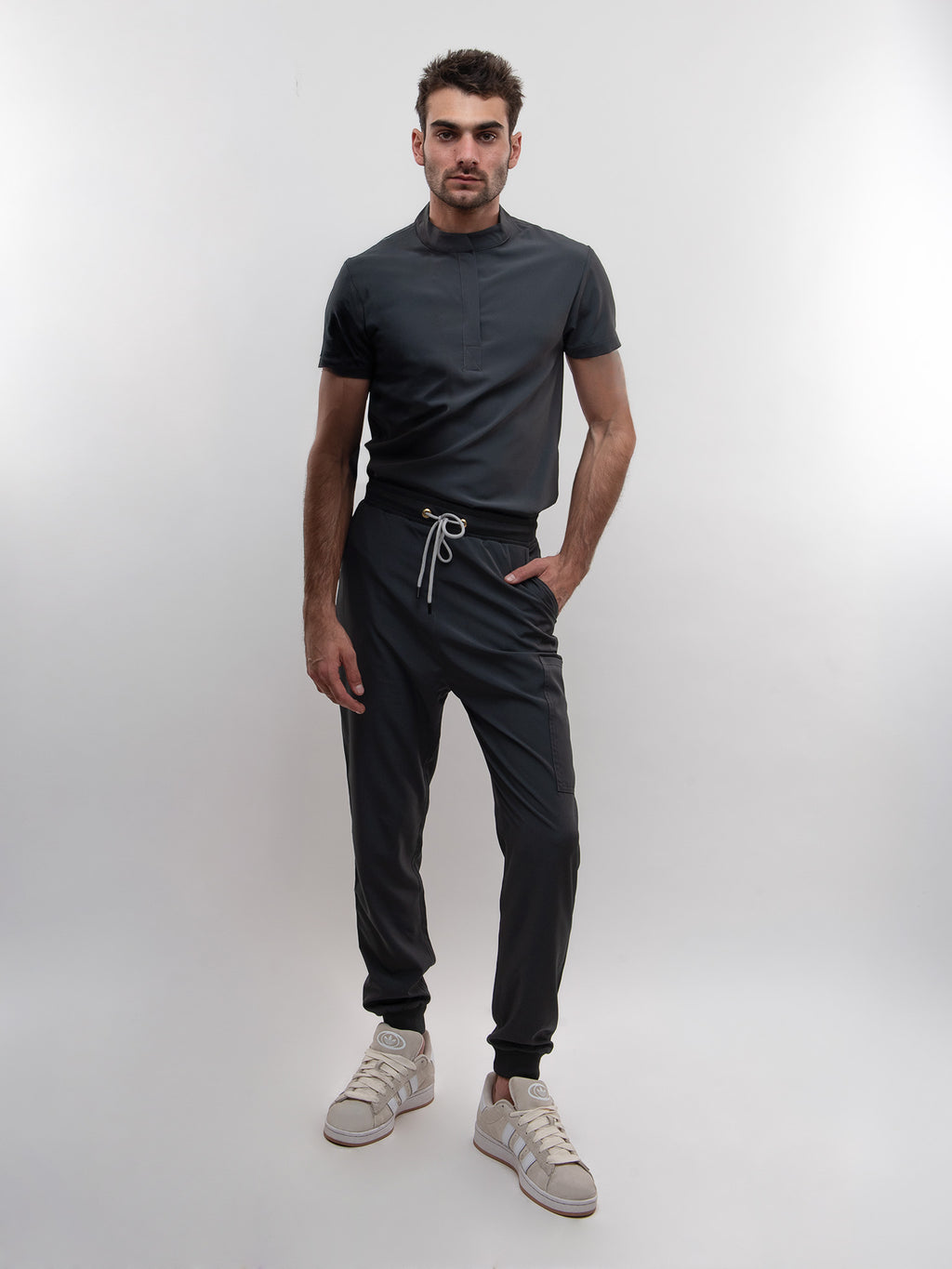 Conjunto Filipina cuello Mao + Jogger Caballero