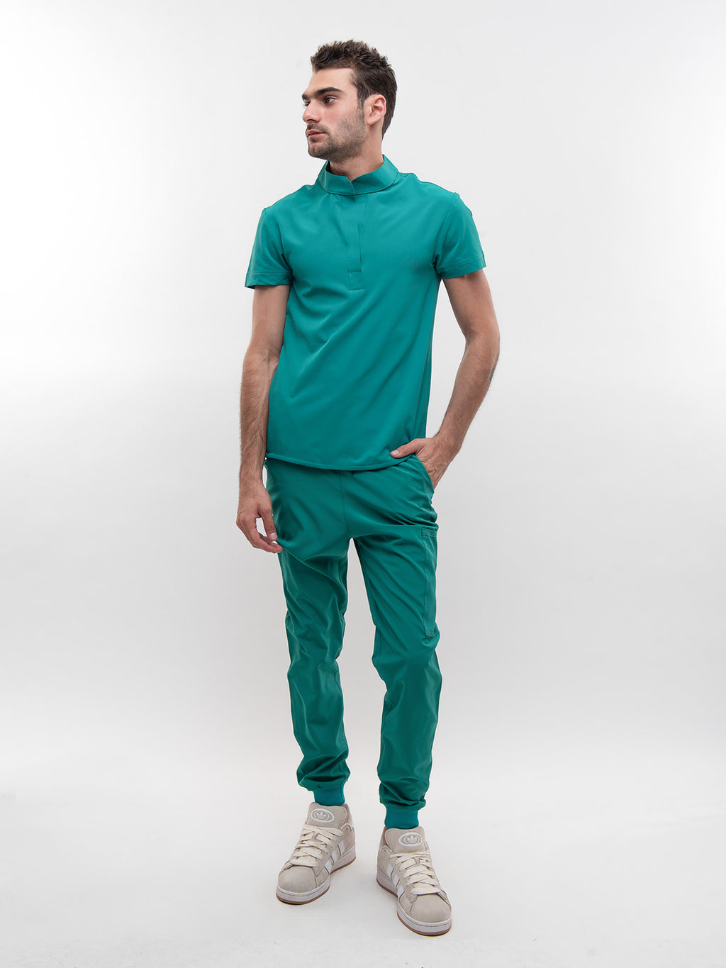 Conjunto Filipina cuello Mao + Jogger Caballero