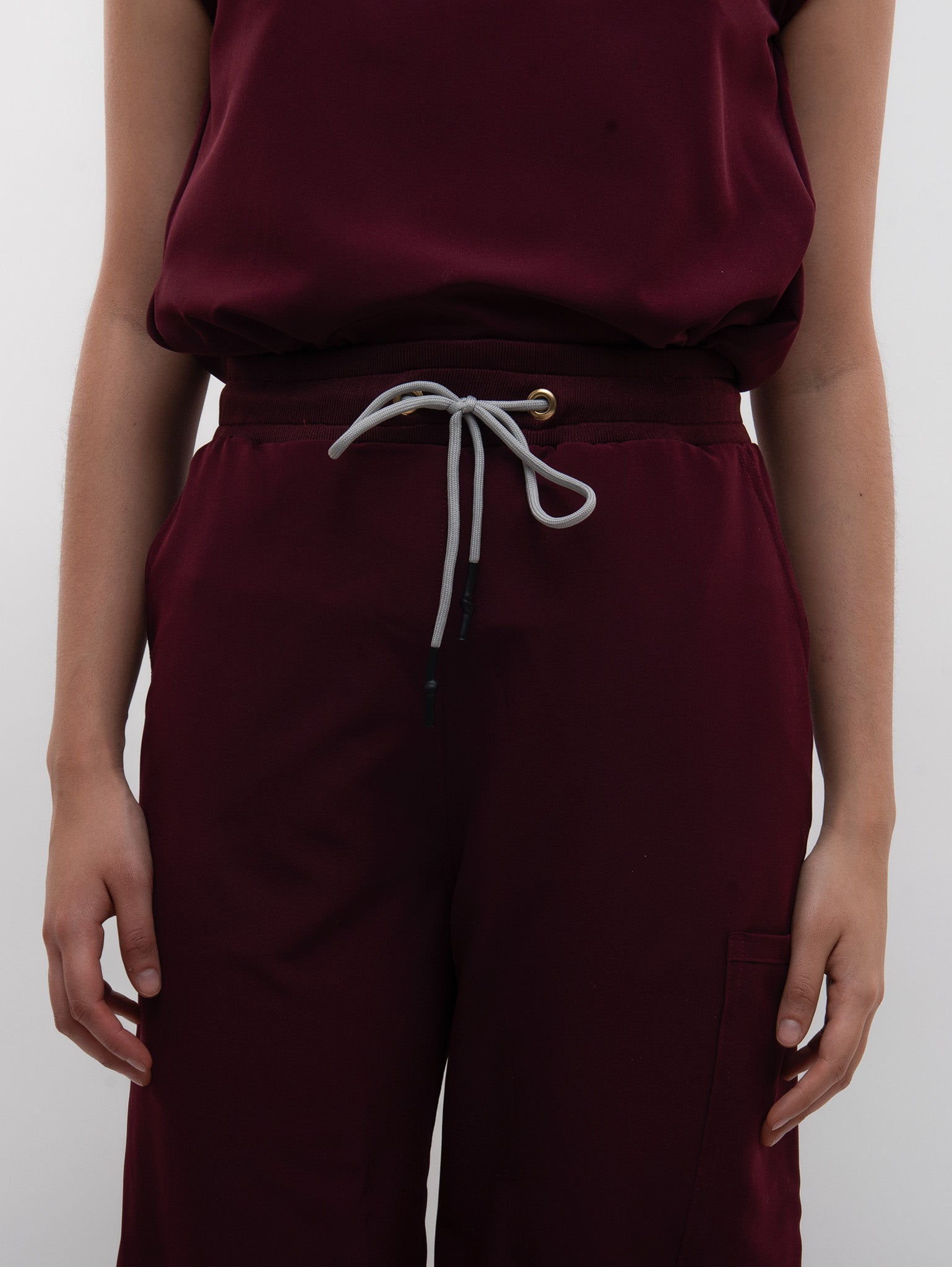 Conjunto Filipina Clásica + Pantalón Recto Dama