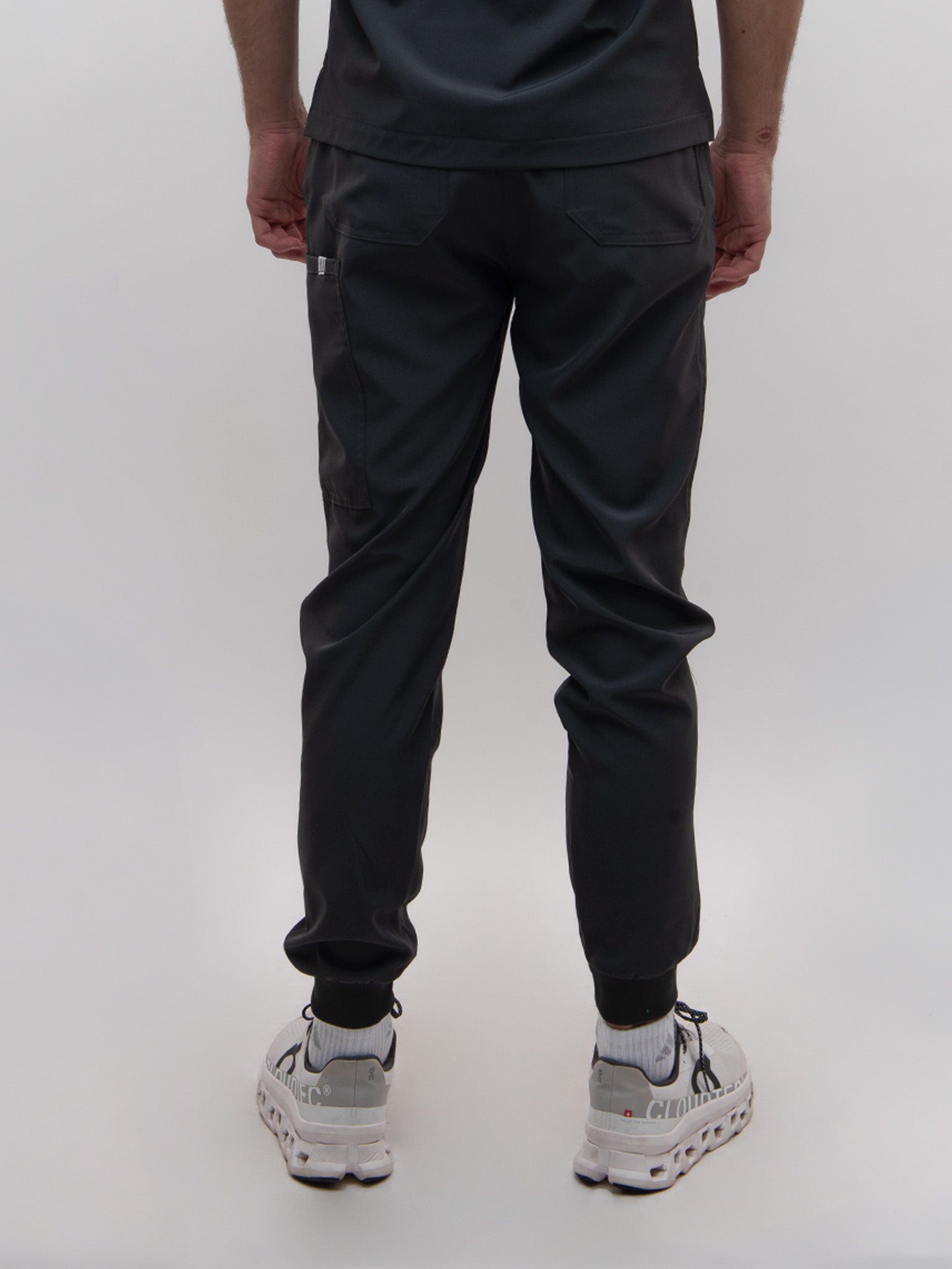Conjunto Filipina cuello Mao + Jogger Caballero