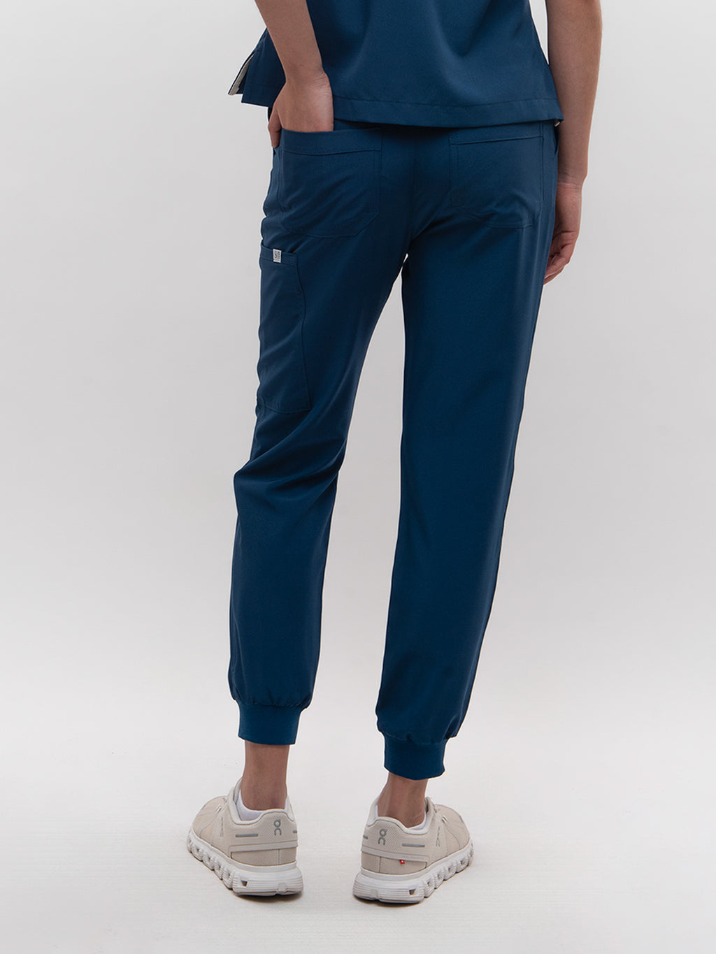 Conjunto Filipina cuello Mao + Jogger Dama