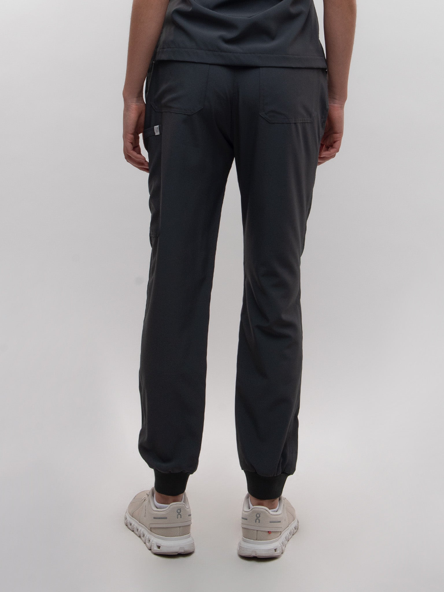 Conjunto Filipina cuello Mao + Jogger Dama