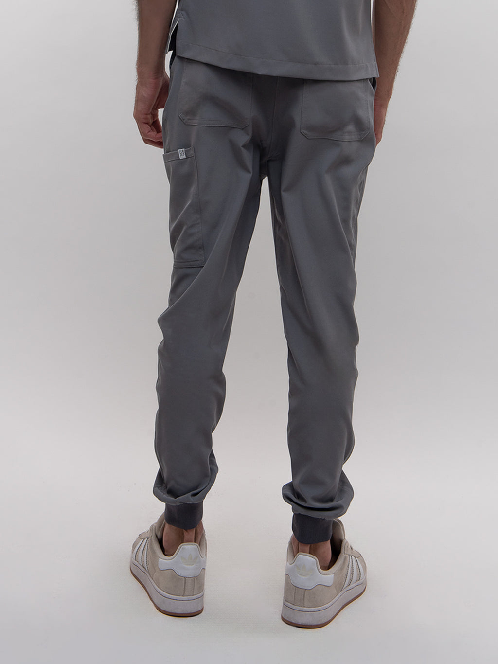 Conjunto Filipina cuello Mao + Jogger Caballero