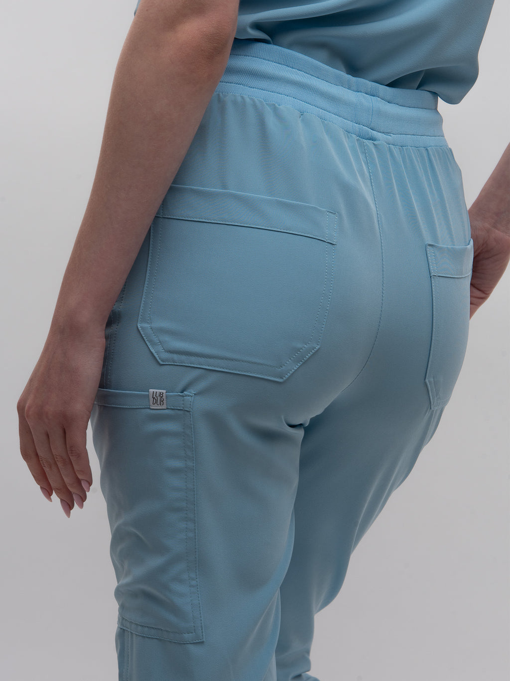 Conjunto Filipina Cuello Mao + Pantalón Recto Dama